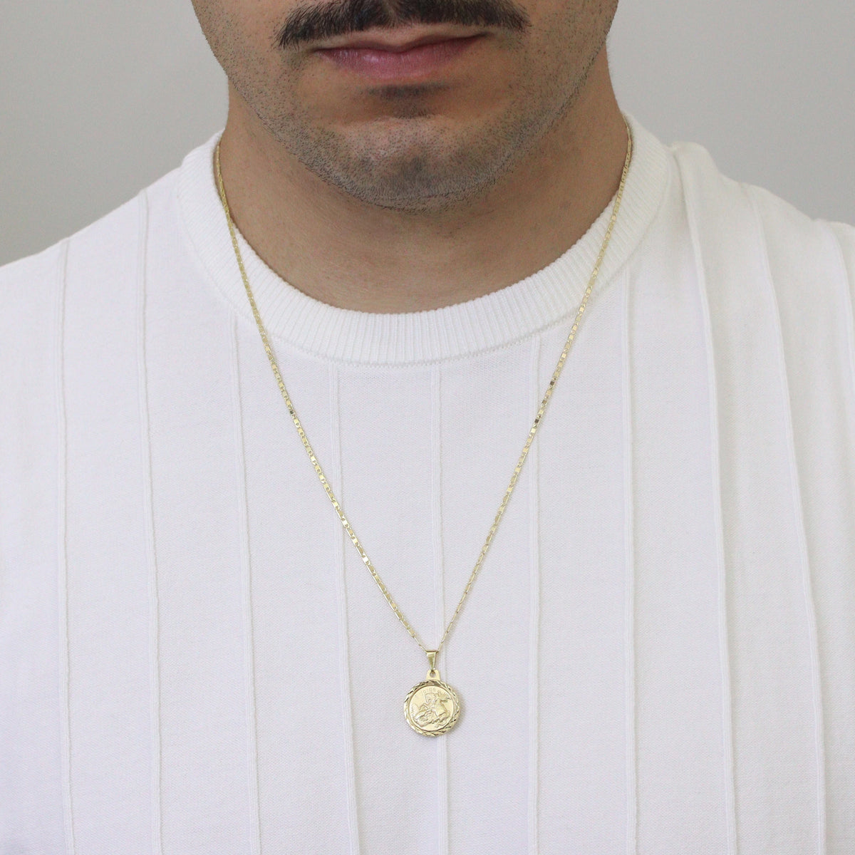 Corrente Piastrine 2mm com Pingente São Jorge 18mm Banhado a Ouro 18k
