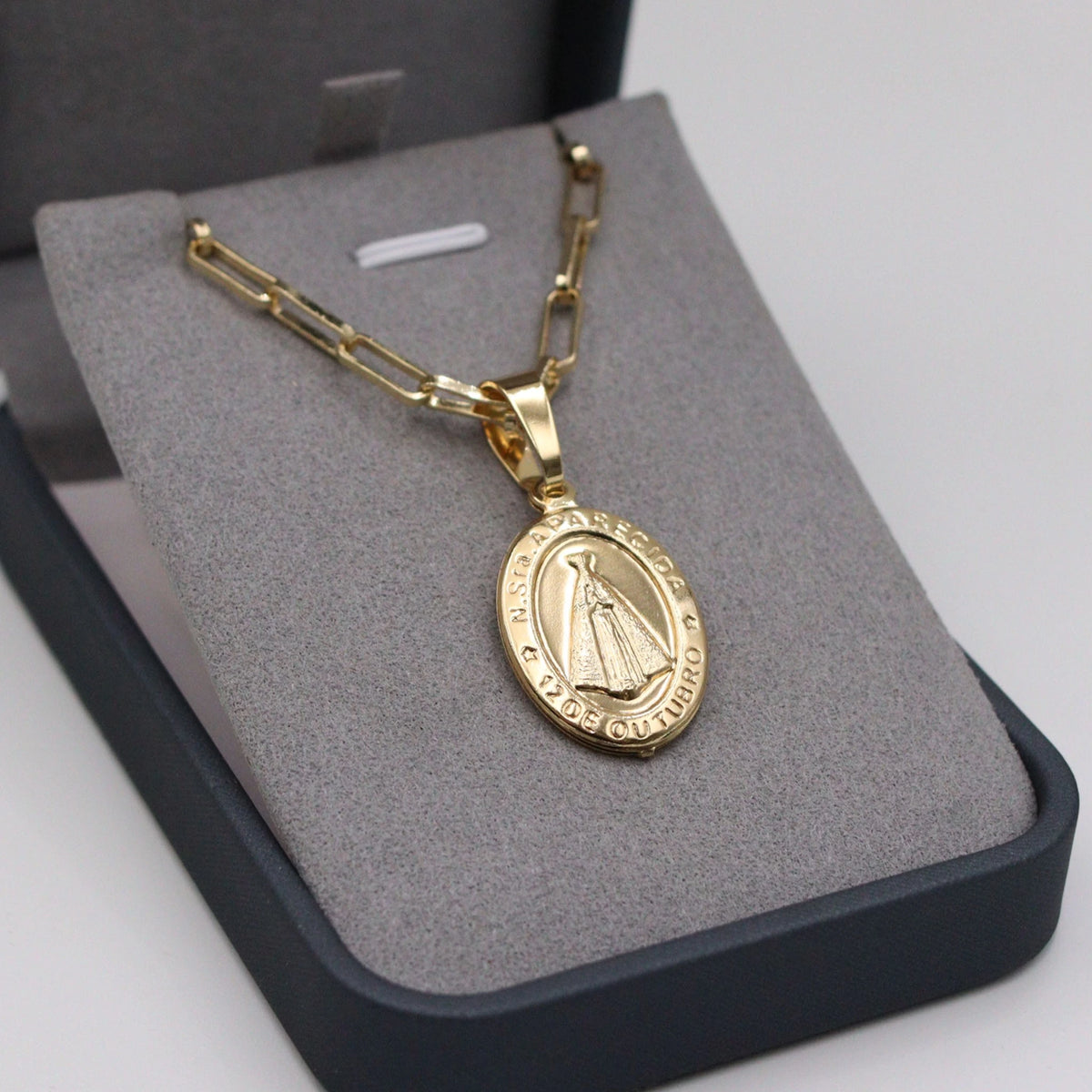 Corrente Cartier 3.5mm com Pingente Nossa Sra. Aparecida G 28mmx 18mm Banhado a ouro 18k