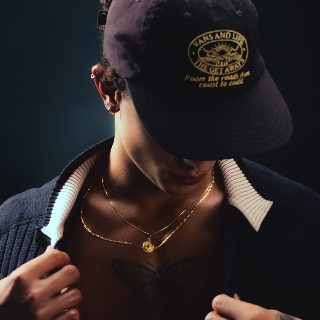 Corrente tijolinho 1mm com pingente São Bento II Banhado a Ouro 18k