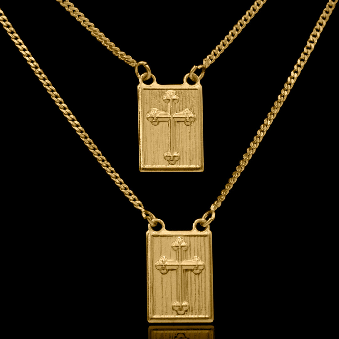 Escapulário Placa Cruz Banhado a Ouro 18k