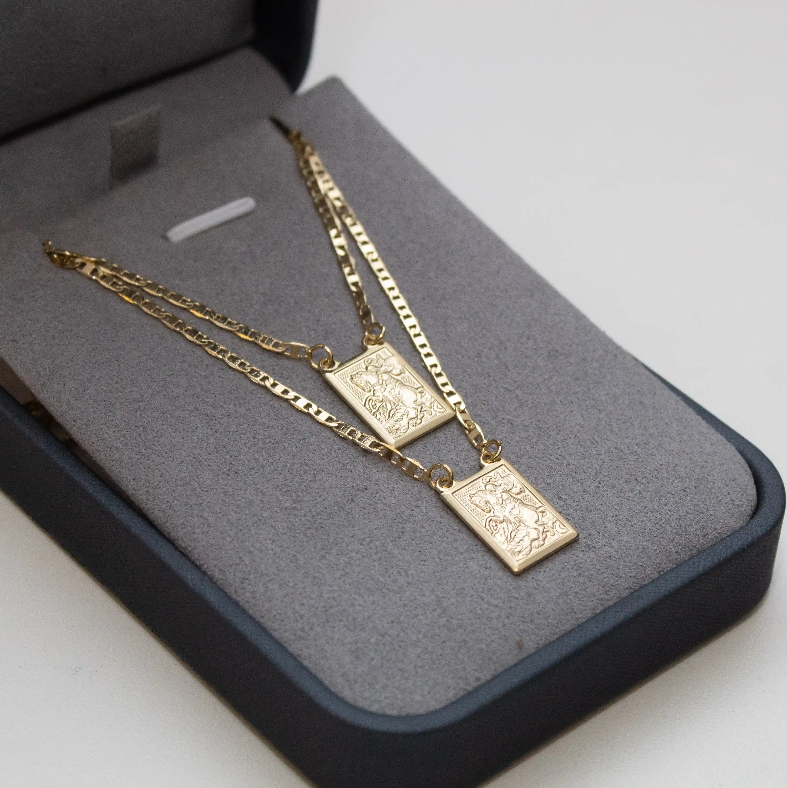 Escapulario masculino - são jorge banhado a ouro 18k