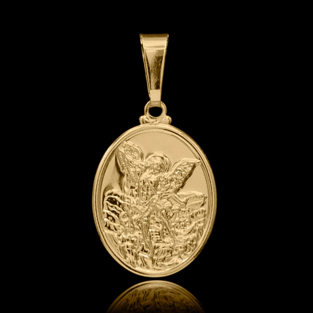 Pingente Miguel Arcanho 29mmx20mm banhado a ouro 18k