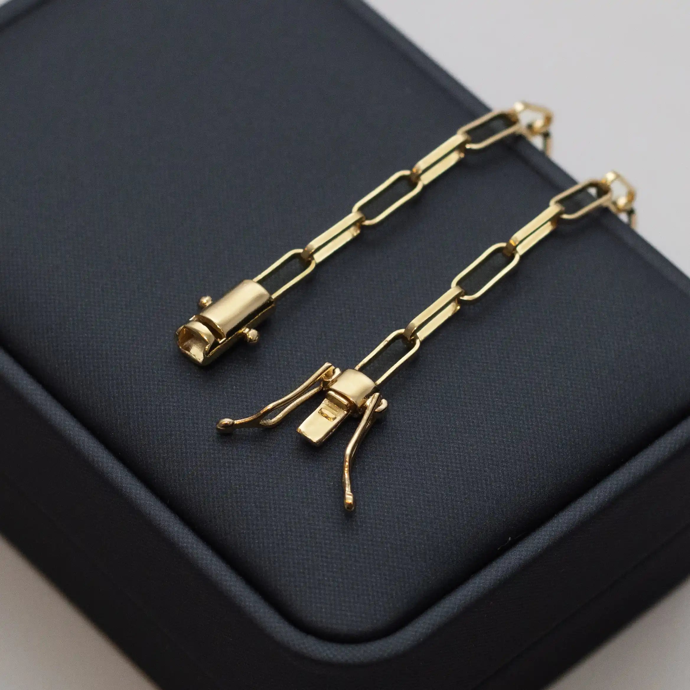 Pulseira Cartier 3,5mm Banhado a Ouro 18k