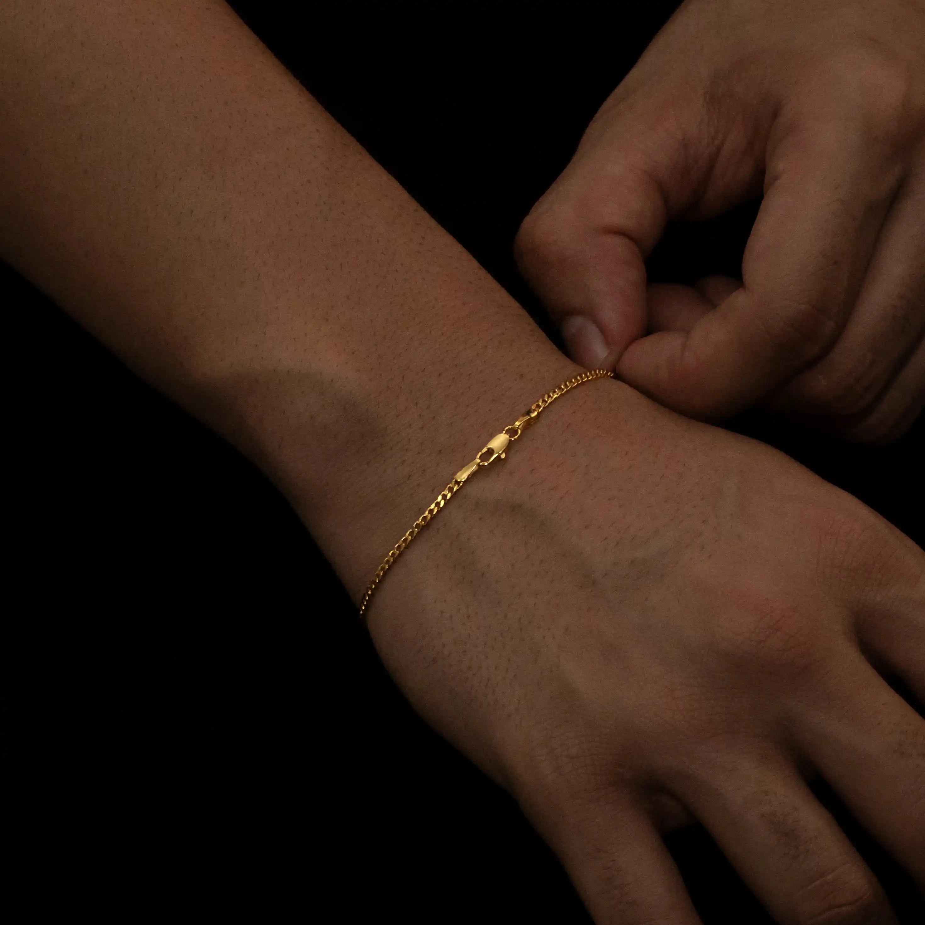 pulseira masculina banhada a ouro -grumet 2mm - ouro 18k