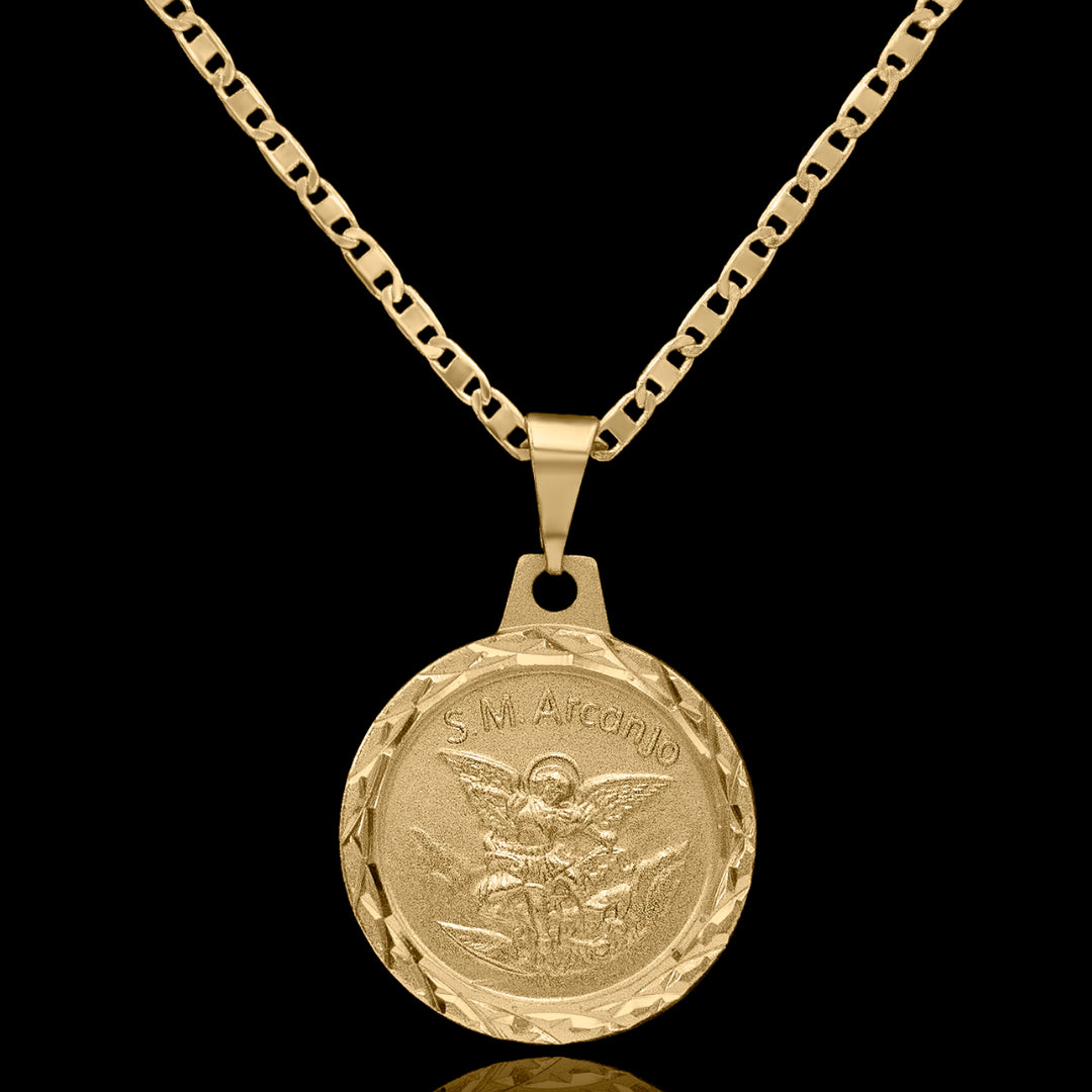 Corrente Piastrine 2mm com Pingente São Miguel Arcanjo Banhado 20mm a Ouro 18k