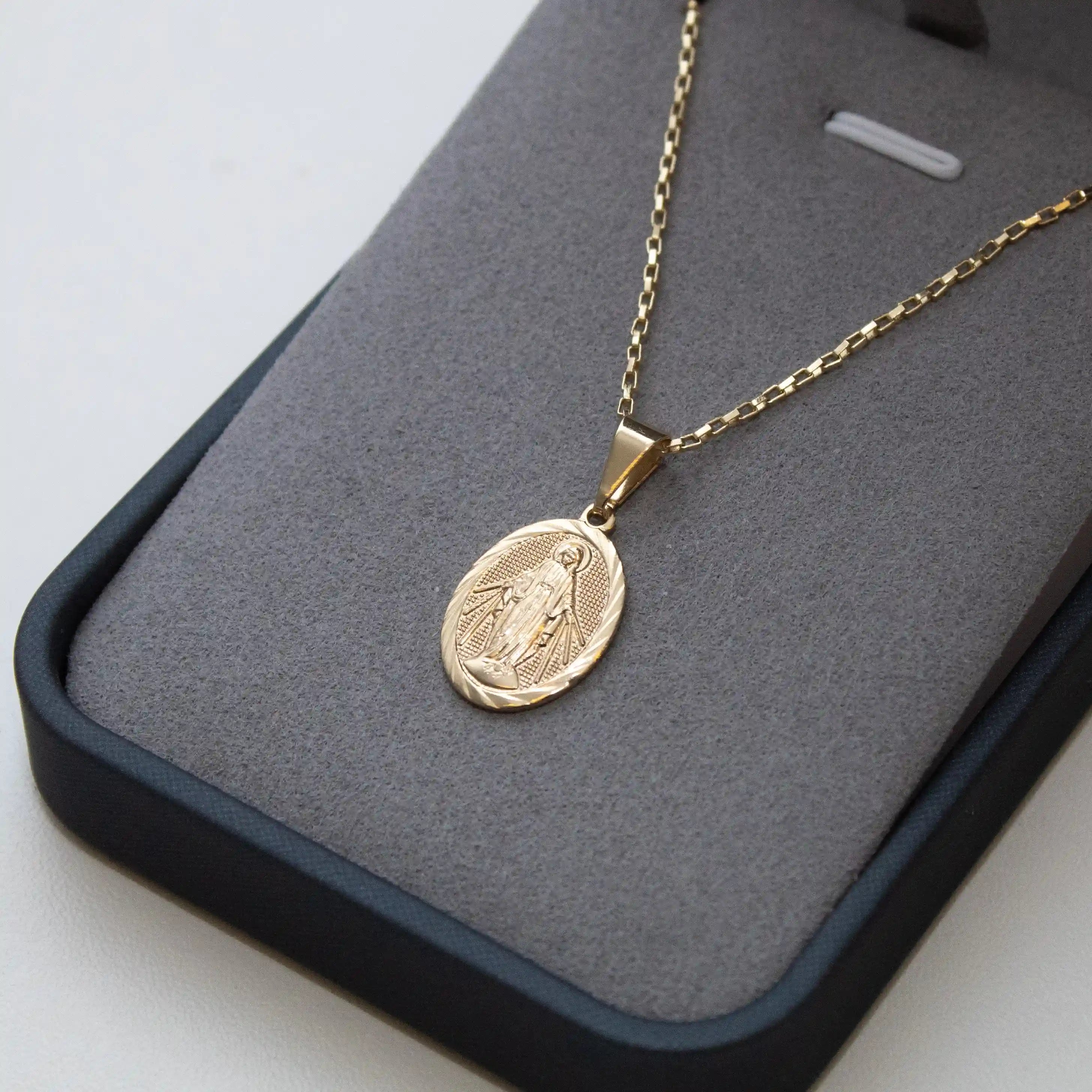 Pingente Nossa Senhora das Graças Banhado a Ouro 18k